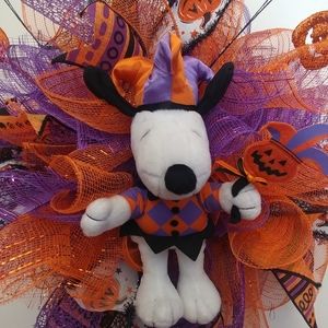 Halloween Snoopy "Halloween Snoop Dog" wreath
